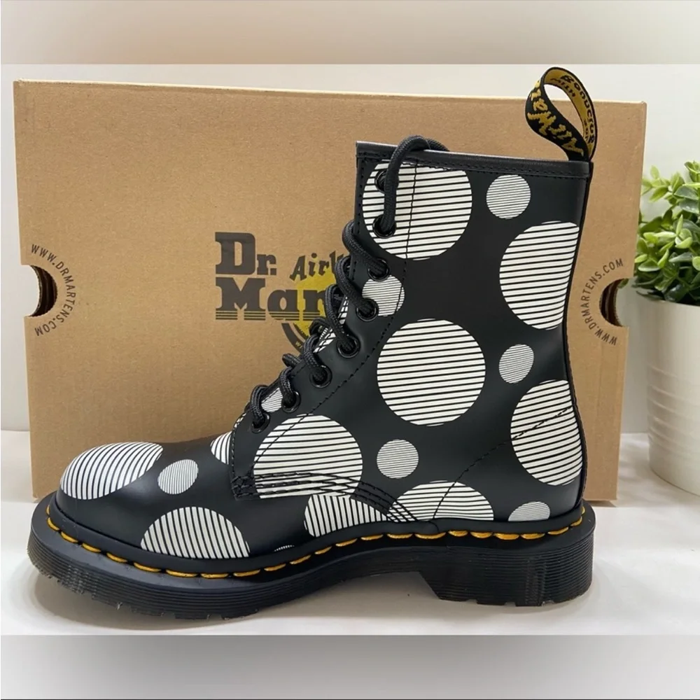 Dr. Martens Polka Dot Combat Boots NEW IN BOX - Picture 7 of 11
